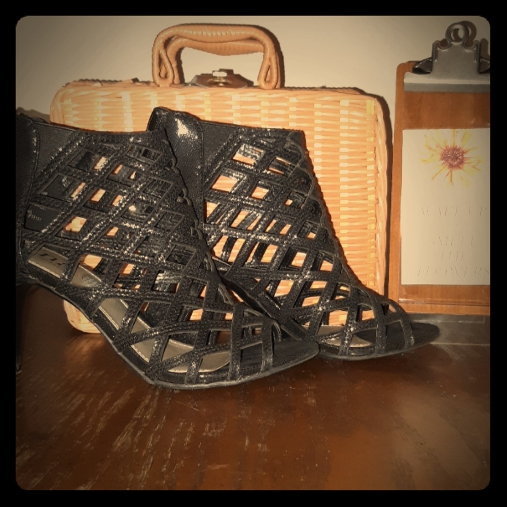 A.N.A a new approach heels